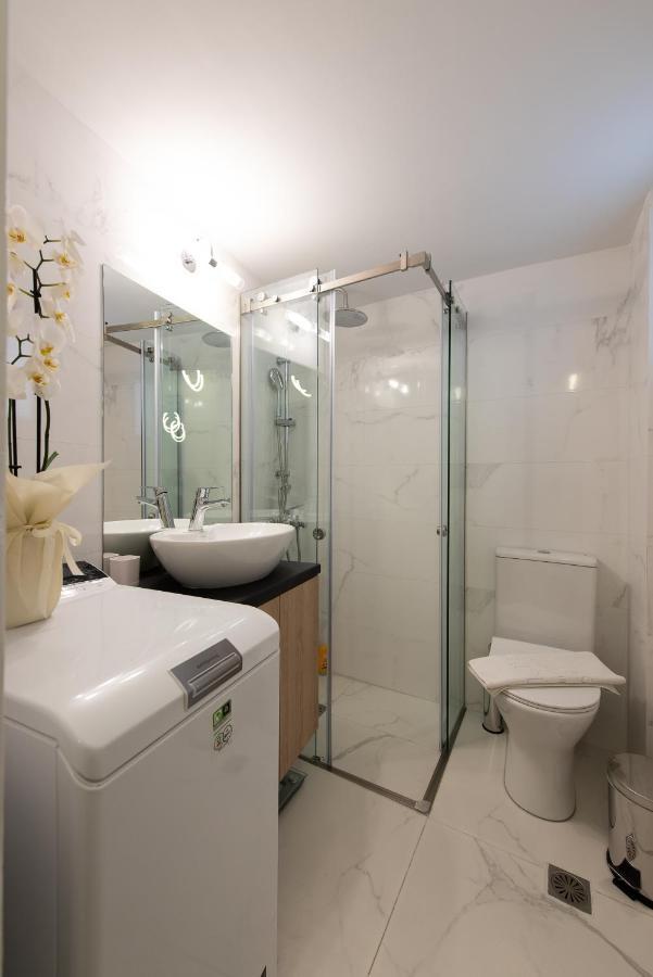 Medluxe Cozy Apartment! Aten Exteriör bild