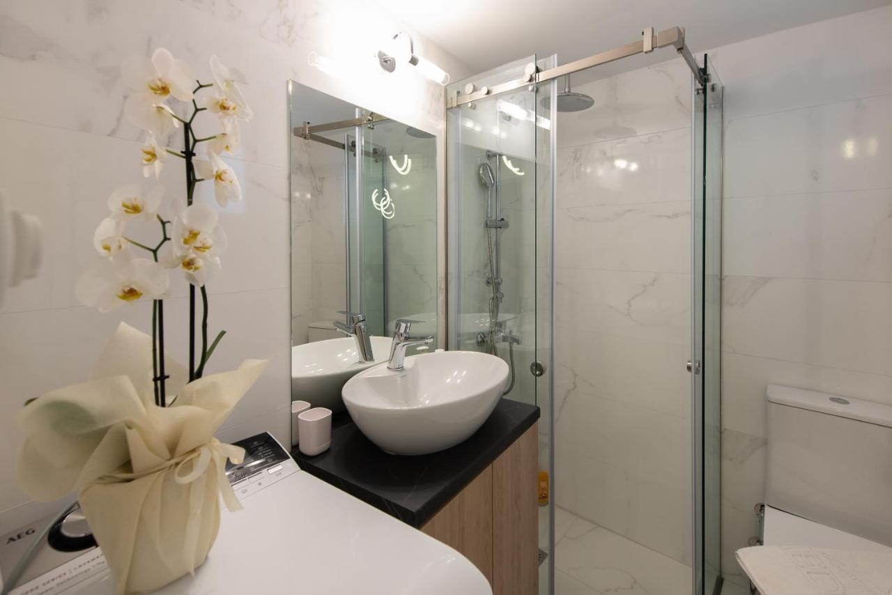Medluxe Cozy Apartment! Aten Exteriör bild